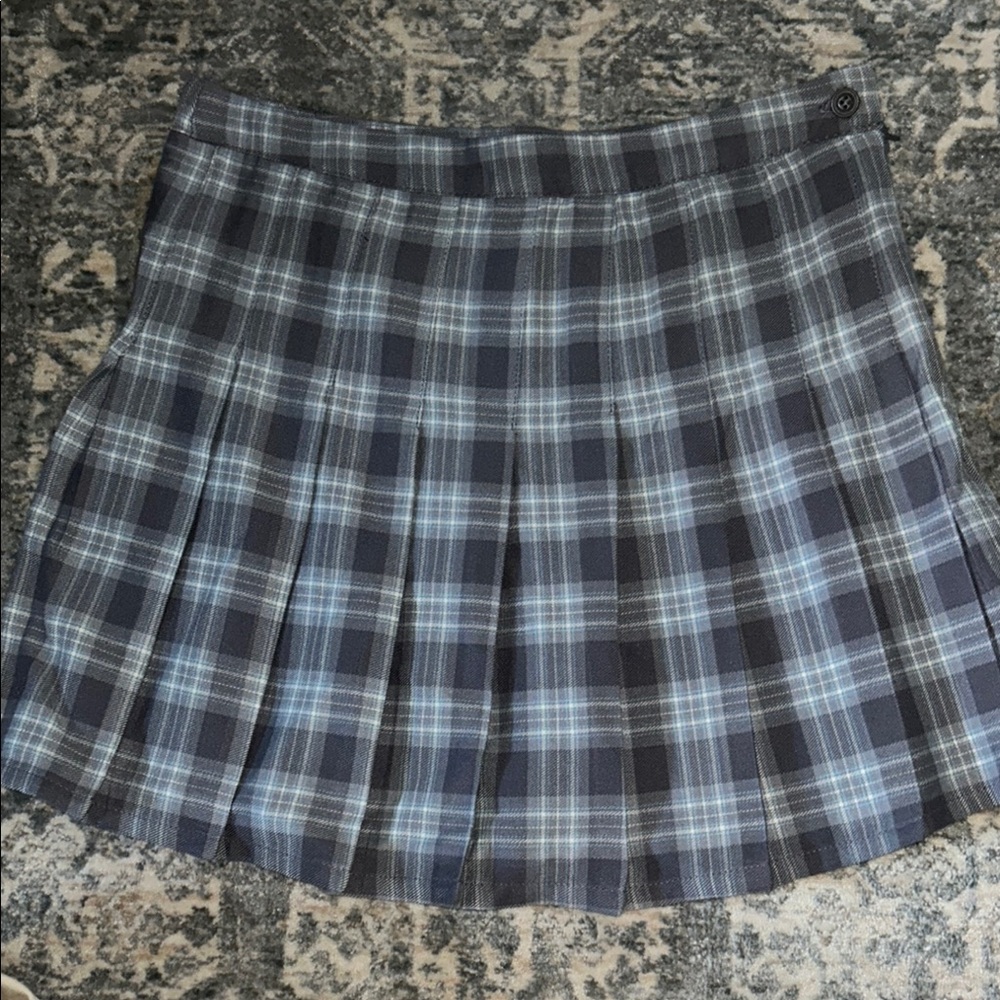Plaid Pleated Skirt - Black and Gray